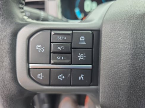 Used 2022 Ford F150 Lariat w/ Equipment Group 502A High image 19