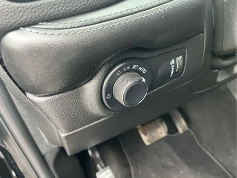 Used 2023 Dodge Durango SXT Launch Edition image 30