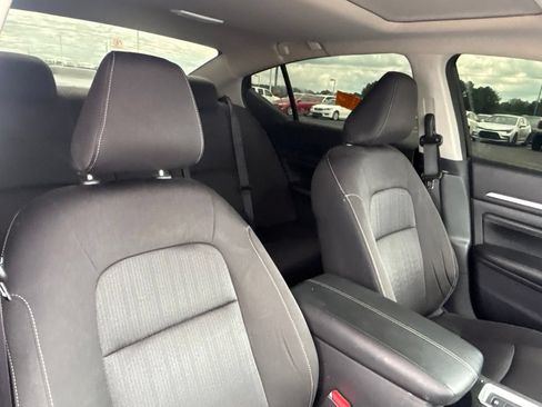 Used 2023 Nissan Altima 2.5 SV w/ SV Premium Package FWD image 20