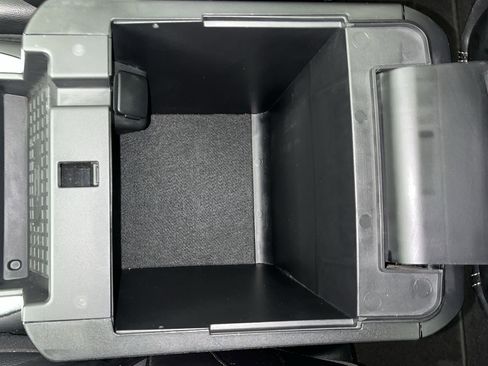 Used 2023 Ford Explorer Limited w/ Limited Technology Package image 30