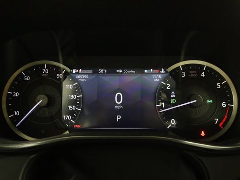 Used 2024 Jaguar XF R-Dynamic SE AWD/4WD image 40