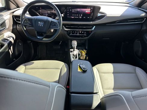 Used 2025 Buick Envista Avenir FWD image 15