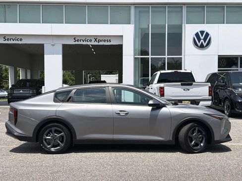 Used 2025 Kia K4 FWD image 28