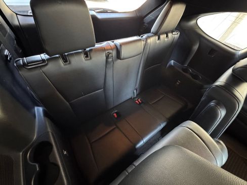 Used 2024 Toyota Highlander XSE FWD image 31