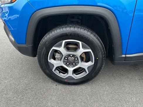 Used 2022 Jeep Compass Trailhawk w/ Trailhawk Elite Group image 12