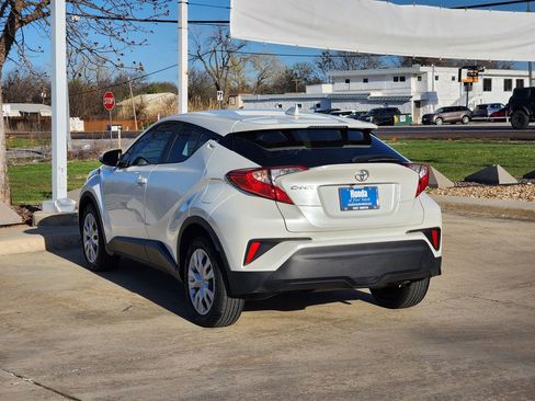Used 2020 Toyota C-HR LE image 7