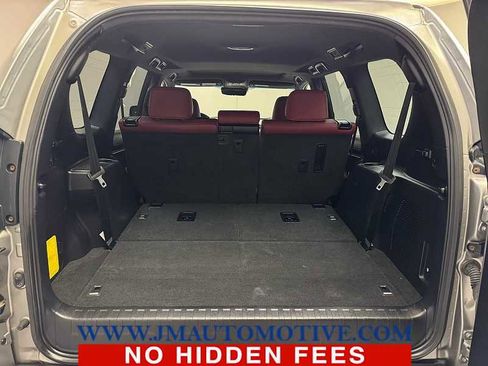 Used 2020 Lexus GX 460 Premium image 19