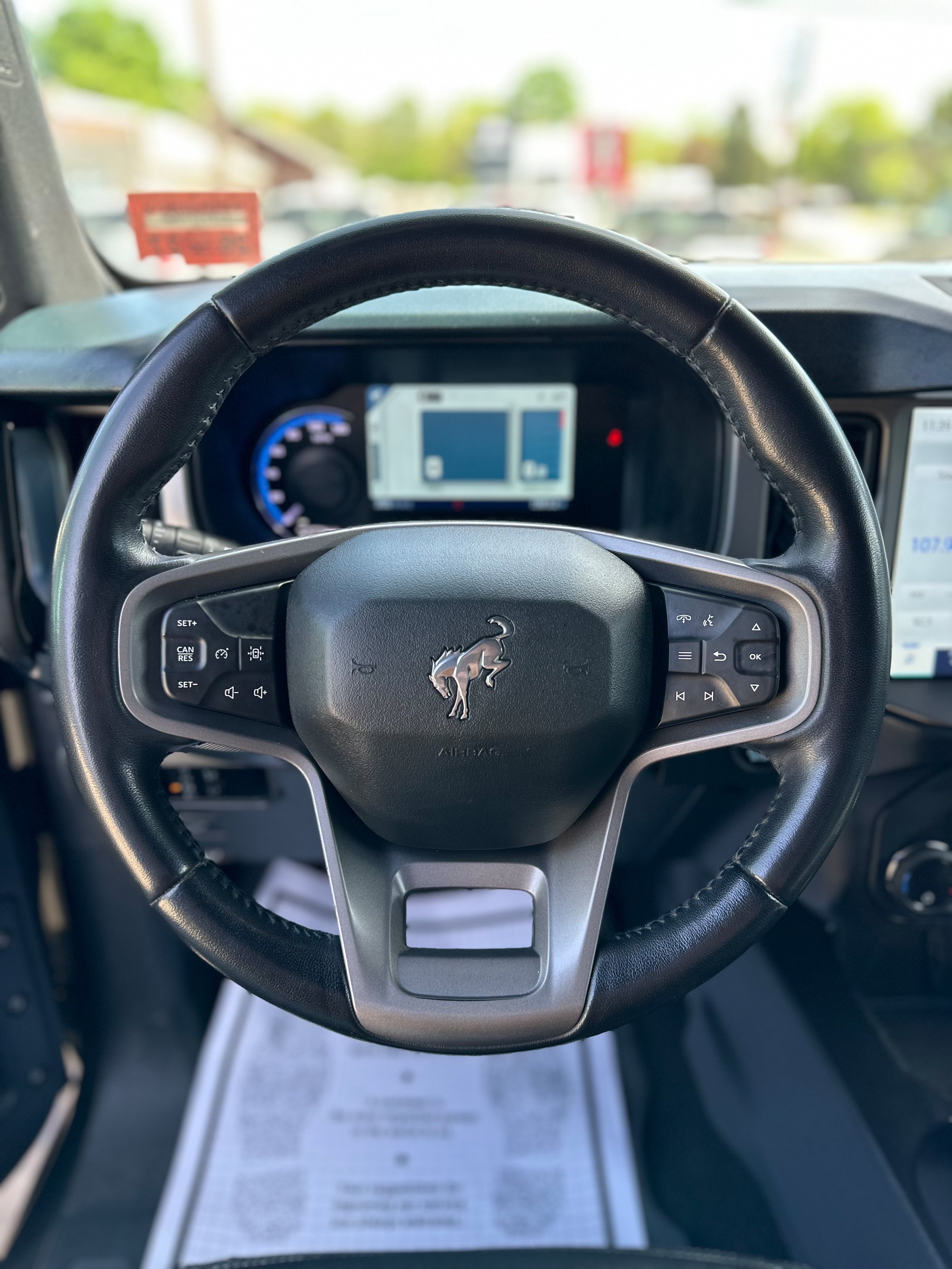 Used 2023 Ford Bronco Outer Banks w/ Sasquatch Package AWD/4WD image 12