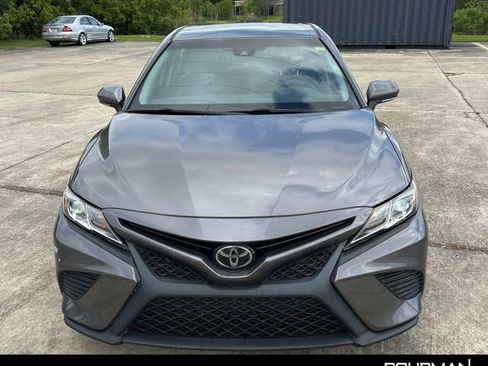 Used 2018 Toyota Camry SE w/ Convenience Package image 8