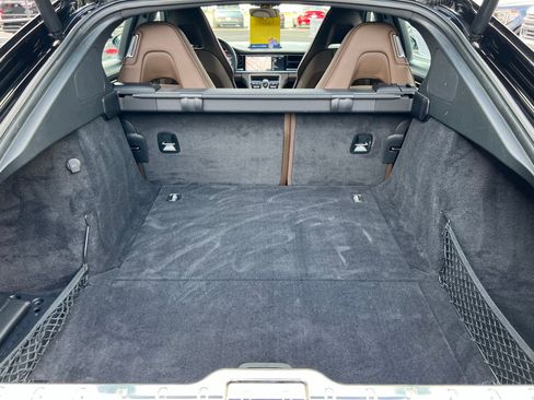 Used 2018 Porsche Panamera 4S image 21