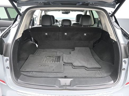 Used 2024 Nissan Murano SL FWD image 11
