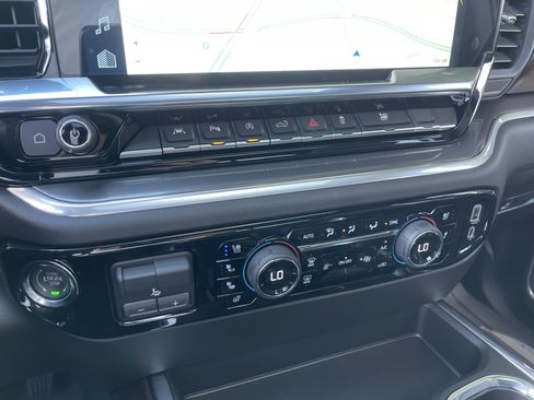 New 2026 Chevrolet Silverado 1500 High Country AWD/4WD image 21