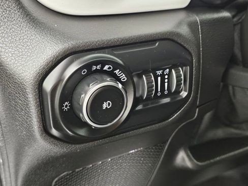 Used 2021 Jeep Wrangler Islander image 21