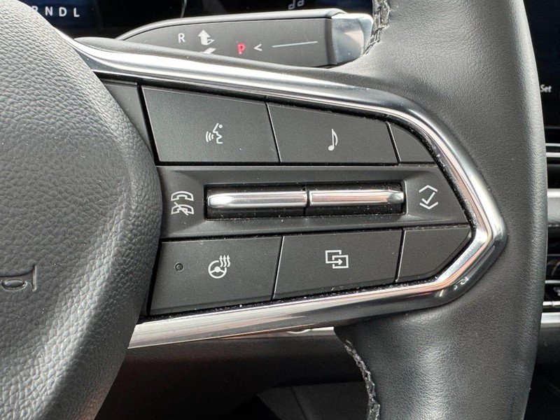 Used 2026 Chevrolet Equinox LT w/ Convenience Package II AWD/4WD image 17