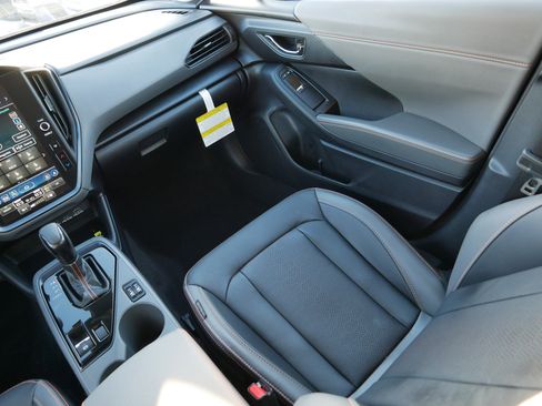 Used 2024 Subaru Crosstrek 2.5i Limited image 11