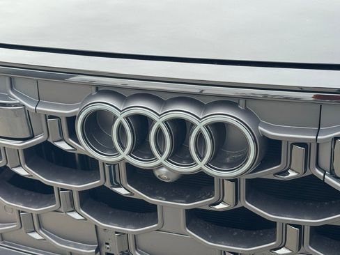 New 2026 Audi Q8 Premium Plus image 7