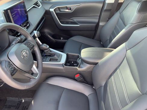 Certified 2025 Toyota RAV4 XLE Premium image 20