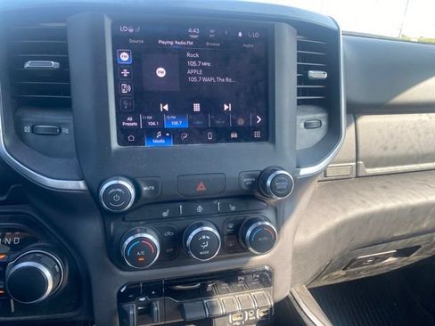 Used 2022 RAM 1500 Big Horn AWD/4WD image 8