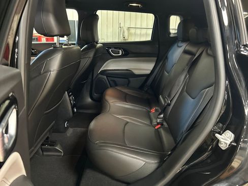 Certified 2025 Jeep Compass Limited AWD/4WD image 26