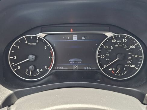 Certified 2023 Nissan Altima 2.5 SV w/ SV Premium Package AWD/4WD image 18