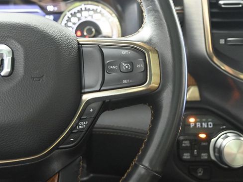 Used 2022 RAM 1500 Limited w/ Body Color Bumper Group AWD/4WD image 37