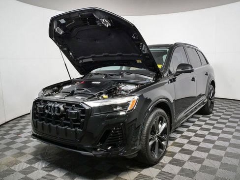 Used 2025 Audi Q7 3.0T Premium Plus AWD/4WD image 33