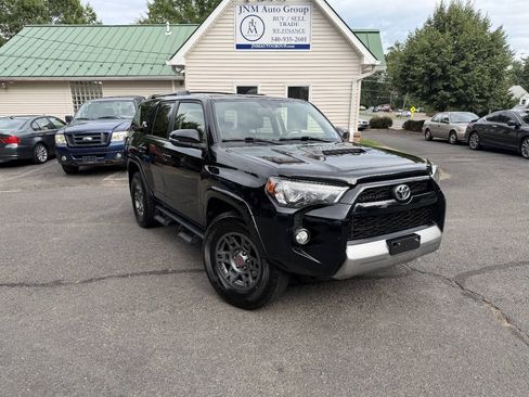 Used 2019 Toyota 4Runner TRD Off-Road Premium AWD/4WD image 1
