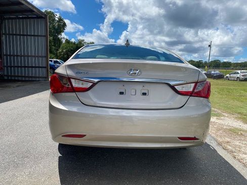 Used 2011 Hyundai Sonata GLS FWD image 9