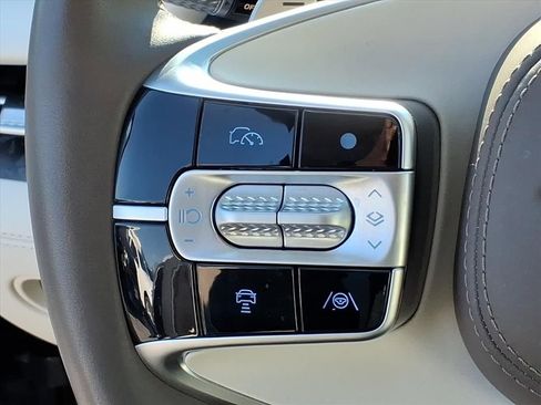 Used 2023 Genesis G90 3.5T image 12