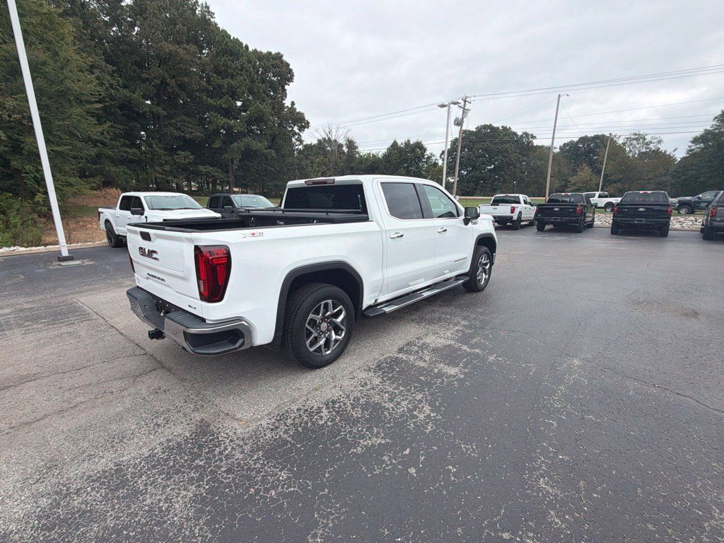 Used 2023 GMC Sierra 1500 SLT w/ SLT Premium Package AWD/4WD image 3