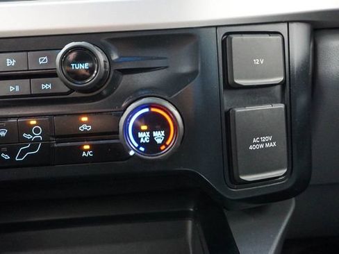 Used 2024 Ford F250 XLT AWD/4WD image 23