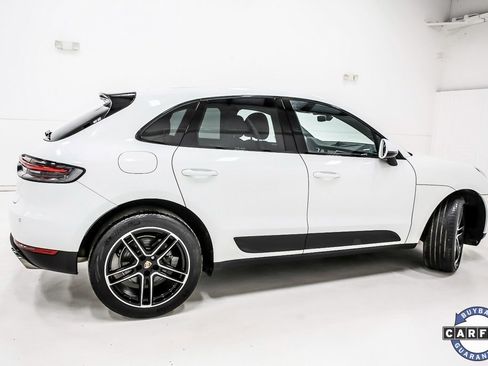Used 2021 Porsche Macan S w/ Premium Package image 6