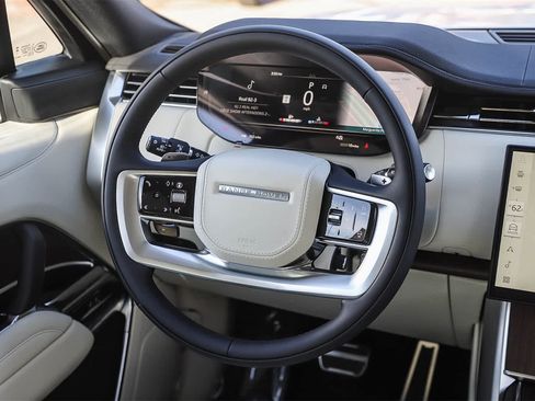 New 2026 Land Rover Range Rover SE image 13