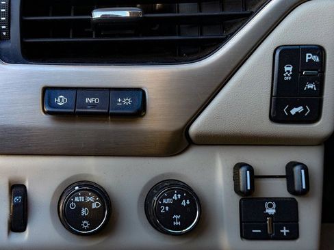 Used 2016 GMC Yukon Denali w/ Open Road Package image 18