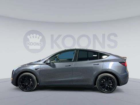 Used 2023 Tesla Model Y Long Range image 2