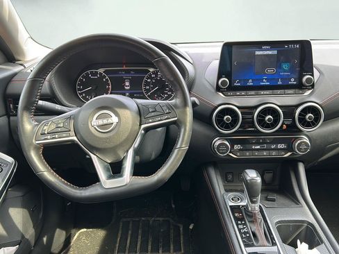 Used 2024 Nissan Sentra SR w/ SR Premium Package FWD image 7