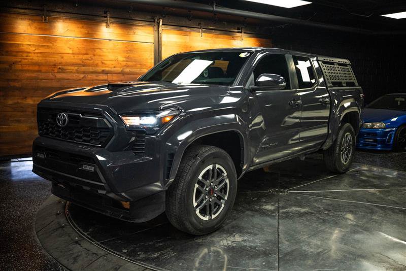 Used 2024 Toyota Tacoma TRD Sport w/ TRD Sport Upgrade Package AWD/4WD image 2