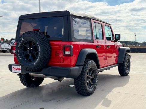 Used 2022 Jeep Wrangler Unlimited Sport image 10