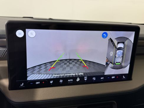 New 2025 Ford Maverick Lariat w/ 4K Tow Package image 22