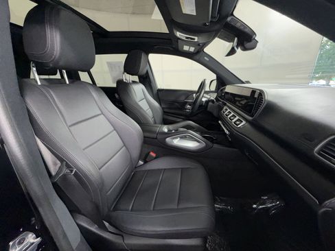 Used 2025 Mercedes-Benz GLS 450 4MATIC image 28
