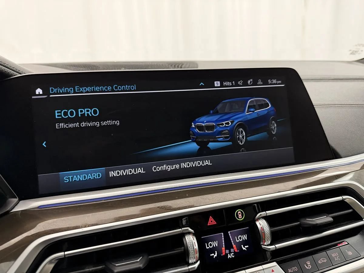 Used 2022 BMW X5 xDrive40i AWD/4WD image 41