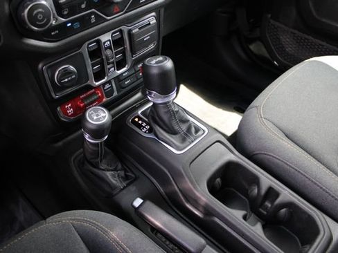 Used 2025 Jeep Wrangler Unlimited Sport S 4xe AWD/4WD image 28
