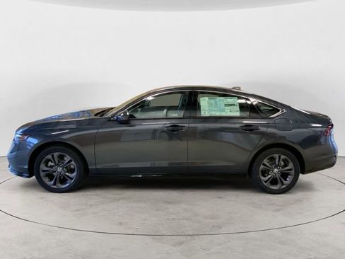 New 2025 Honda Accord EX-L image 2