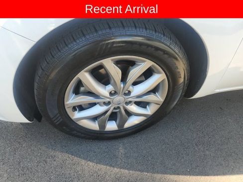 Used 2019 Kia Sedona EX FWD image 5