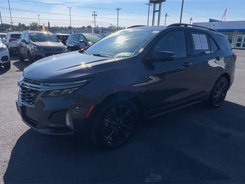 Used 2022 Chevrolet Equinox RS w/ Infotainment Package image 4