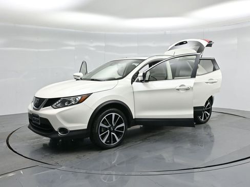 Used 2019 Nissan Rogue Sport SL w/ Premium Package image 29