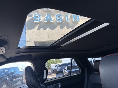 Used 2022 Ford Explorer ST-Line w/ Class IV Trailer Tow Package image 16