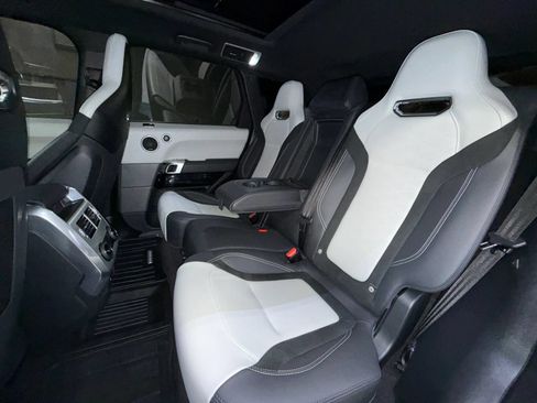 Used 2021 Land Rover Range Rover Sport SVR AWD/4WD image 28