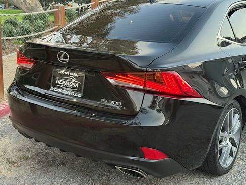 Used 2018 Lexus IS 300 w/ Accessory Package image 19