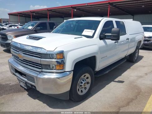 Used 2017 Chevrolet Silverado 3500 W/T AWD/4WD image 2